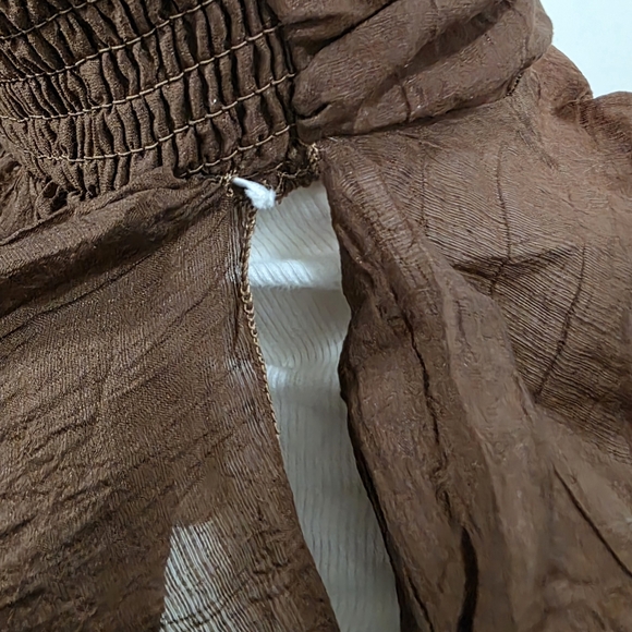 Unbranded brown Criss Cross ruched crop top - Picture 3 of 4